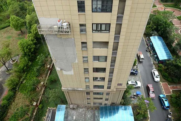 外墻真石漆附著(zhù)力差導致脫落是哪里出了問(wèn)題？